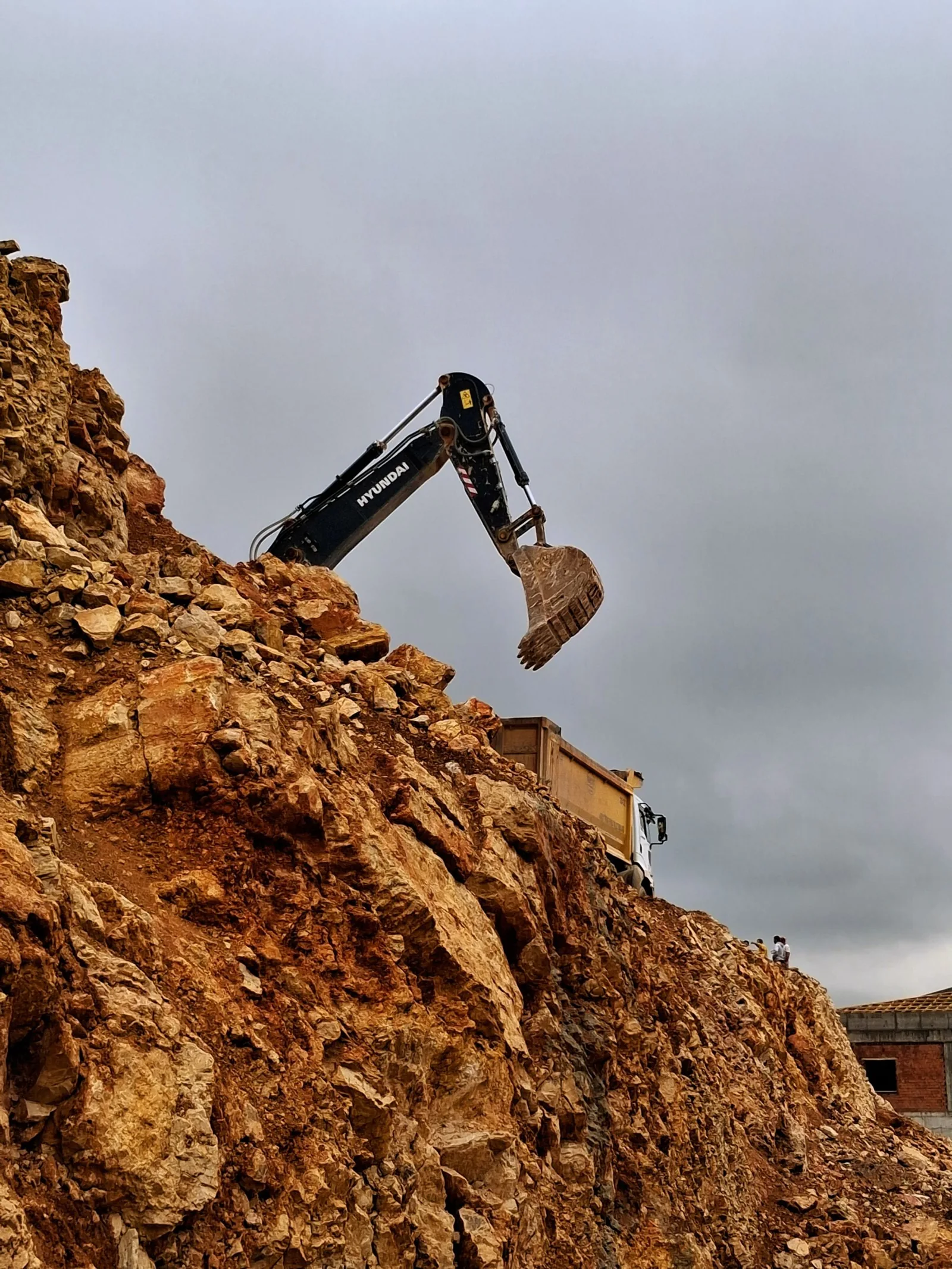 Illustrative photograph for Drilling support